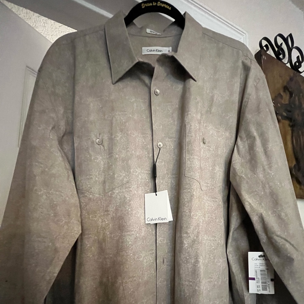 Men’s Long Sleeve Button Up